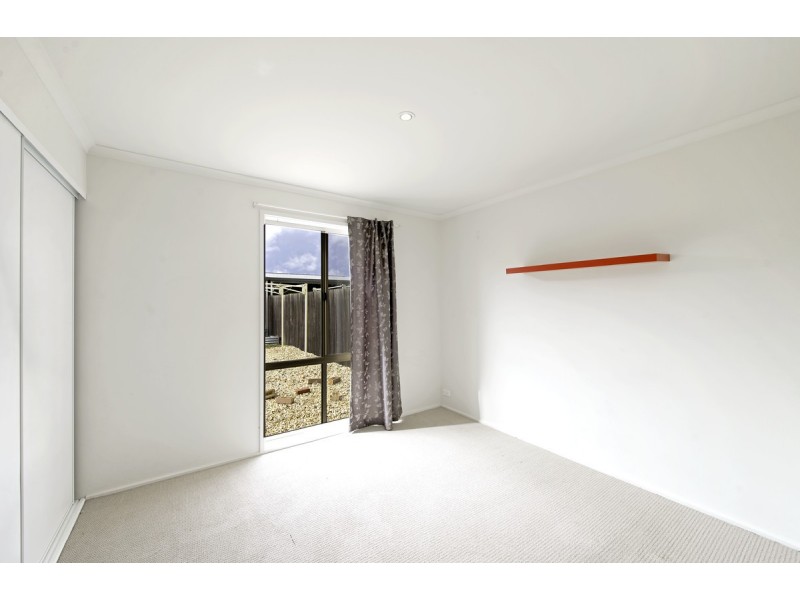 297B Anthony Rolfe Avenue, Gungahlin ACT 2912