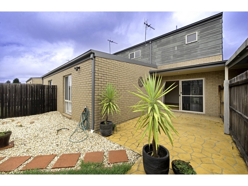 297B Anthony Rolfe Avenue, Gungahlin ACT 2912