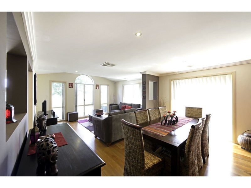 40 Ian Potter Crescent, Gungahlin ACT 2912