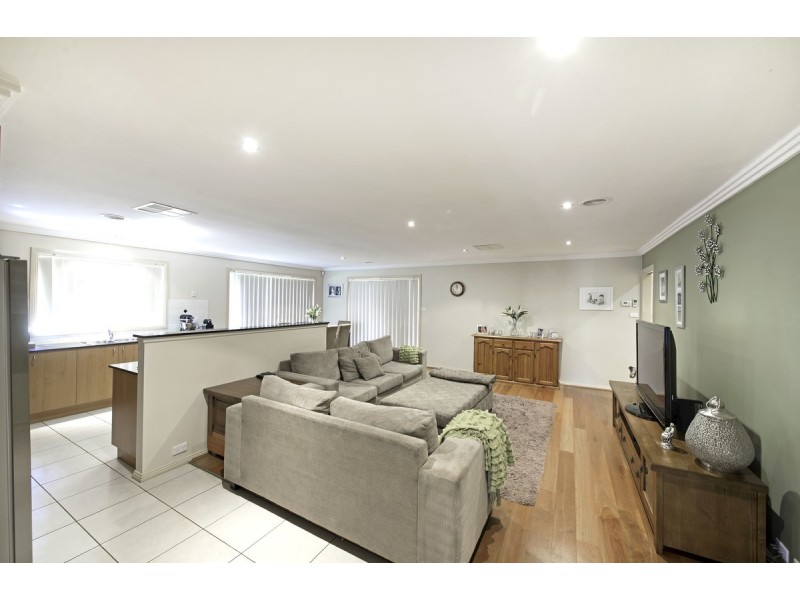 40 Ian Potter Crescent, Gungahlin ACT 2912