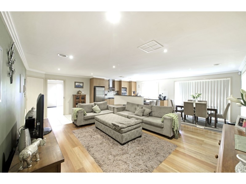 40 Ian Potter Crescent, Gungahlin ACT 2912