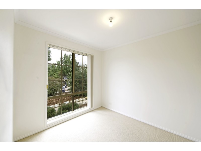 8 Traine Court, Amaroo ACT 2914