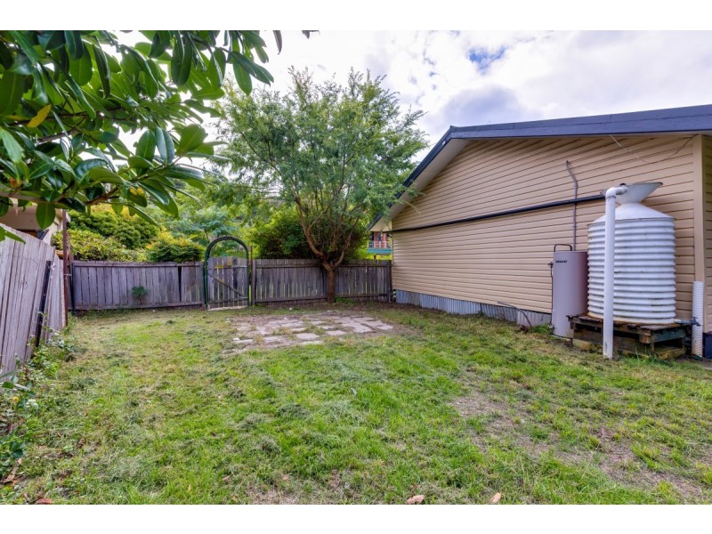 68 Foxlow Street, Captains Flat NSW 2623