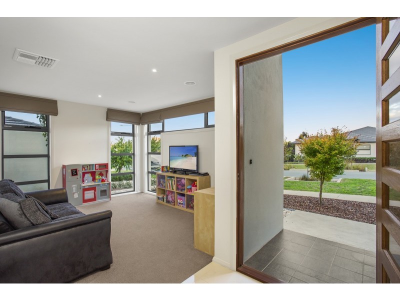 62 Narden Street, Crace ACT 2911