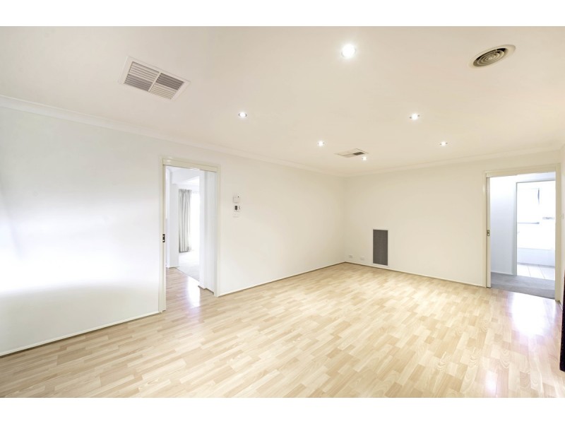 7 Delma View, Gungahlin ACT 2912