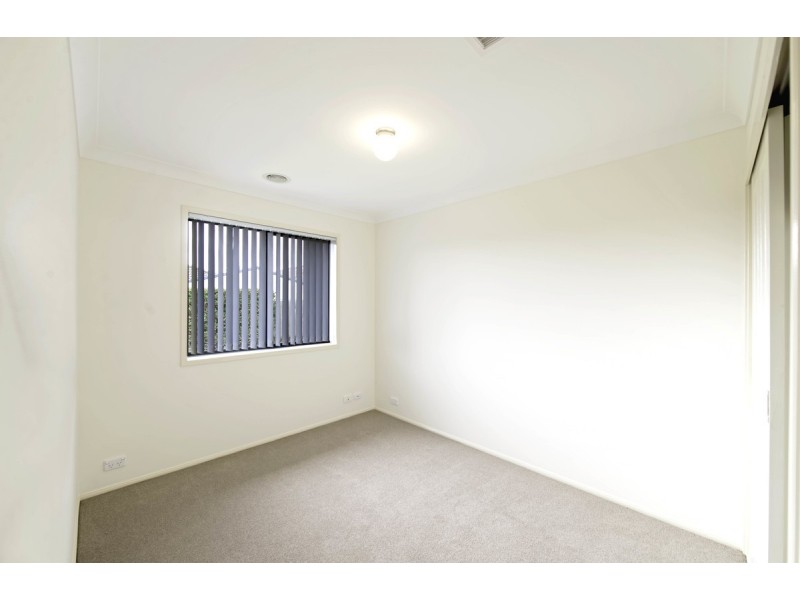 7 Delma View, Gungahlin ACT 2912
