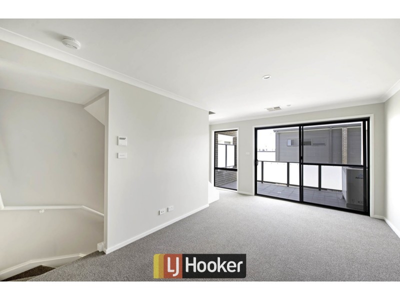 28/50 Henry Kendall Street, Franklin ACT 2913