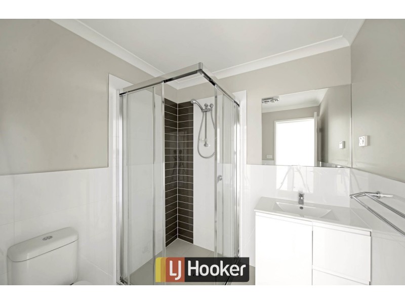 28/50 Henry Kendall Street, Franklin ACT 2913