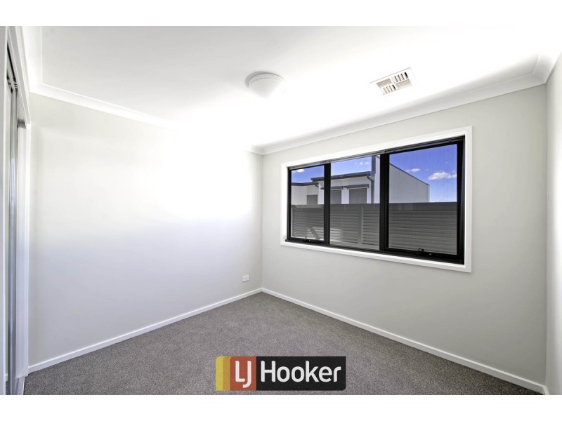 28/50 Henry Kendall Street, Franklin ACT 2913