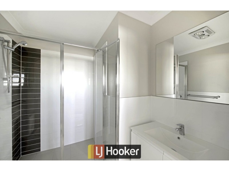 28/50 Henry Kendall Street, Franklin ACT 2913