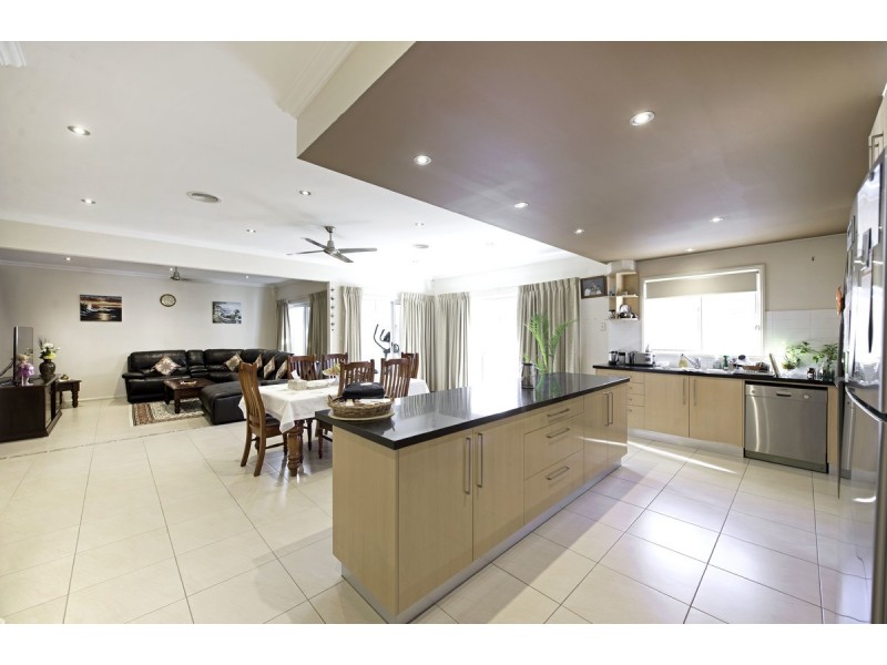 17 Wallaman Street, Harrison ACT 2914