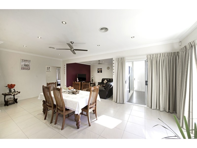 17 Wallaman Street, Harrison ACT 2914