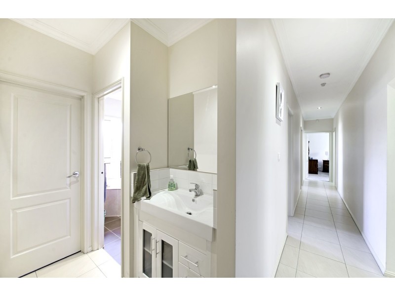 17 Wallaman Street, Harrison ACT 2914