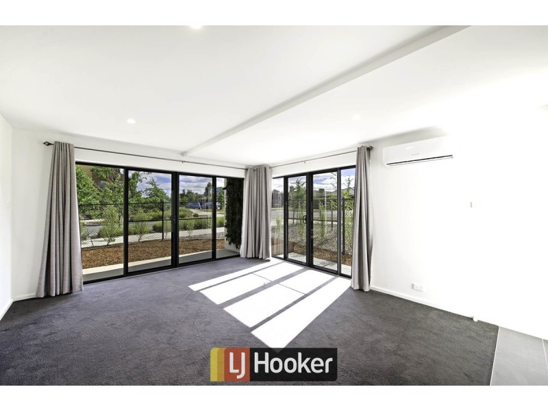 1/84 Kings Canyon Street, Harrison ACT 2914