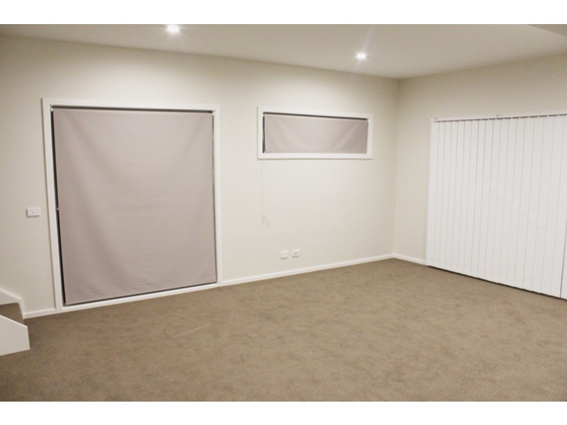 27/1 Christina Stead Street, Franklin ACT 2913