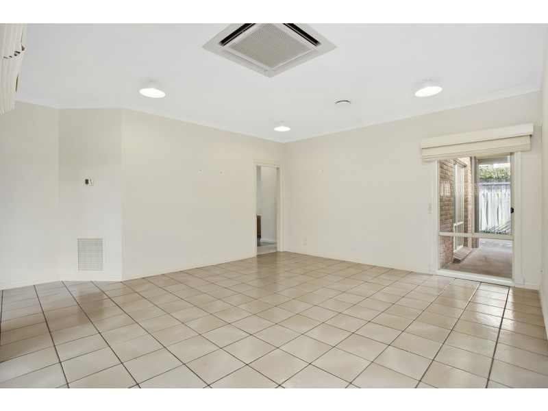 27 Feathertop Street, Palmerston ACT 2913