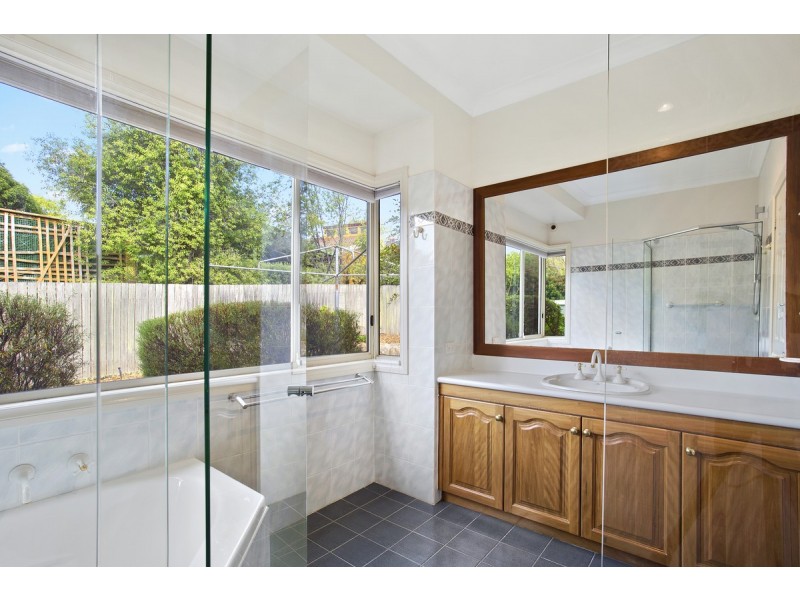 27 Feathertop Street, Palmerston ACT 2913