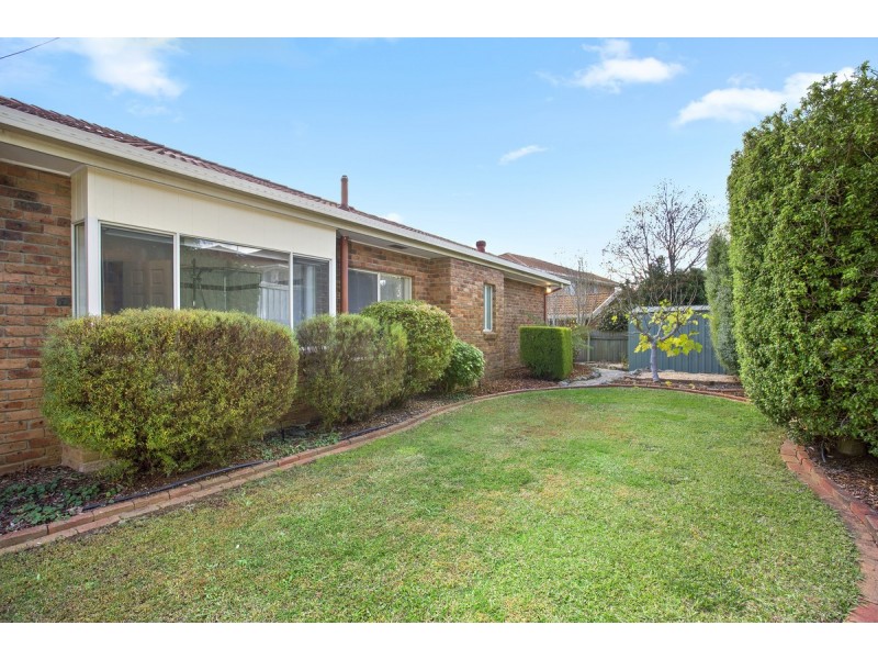 27 Feathertop Street, Palmerston ACT 2913