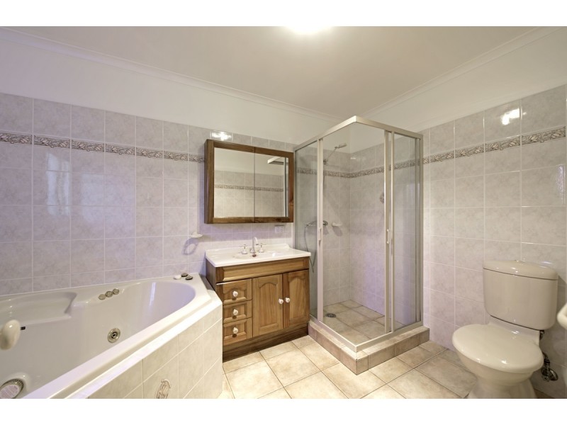 34 Evelyn Owen Crescent, Dunlop ACT 2615