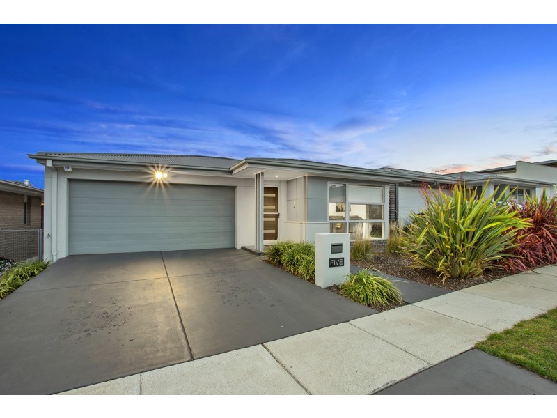 5 Buchan Crescent, Forde ACT 2914
