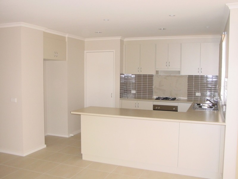 32 Beveridge Crescent, Forde ACT 2914