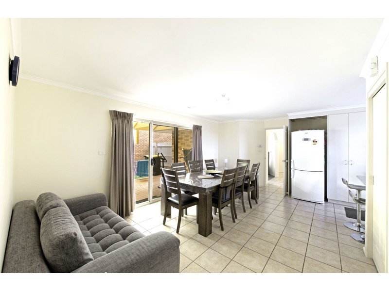 42 Warrumbul Street, Ngunnawal ACT 2913