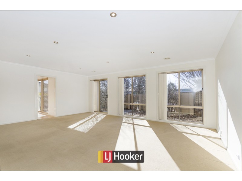 4/3 Sophia Street, Amaroo ACT 2914