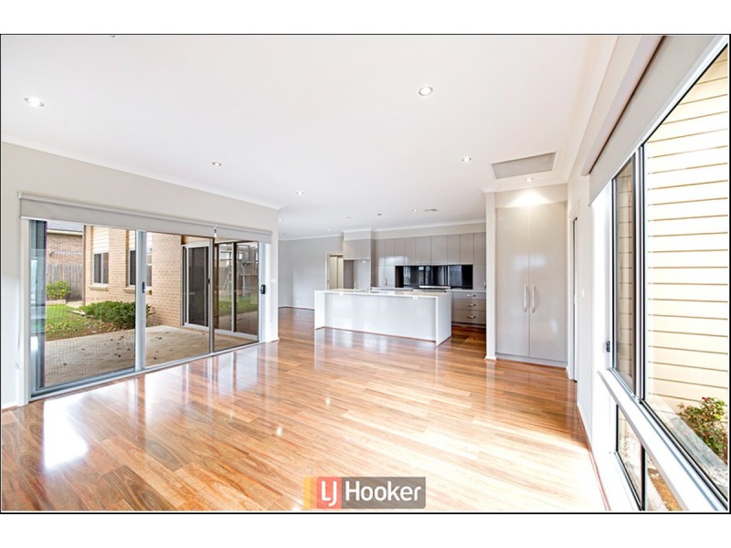 90 Chance Street, Crace ACT 2911