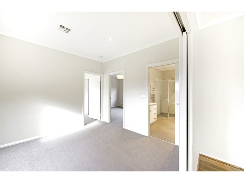 90 Chance Street, Crace ACT 2911