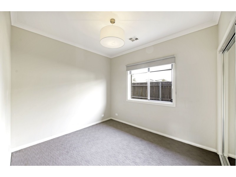 90 Chance Street, Crace ACT 2911