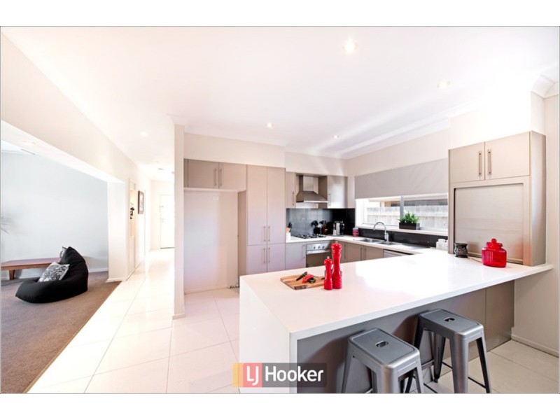 330 Gundaroo Drive, Gungahlin ACT 2912