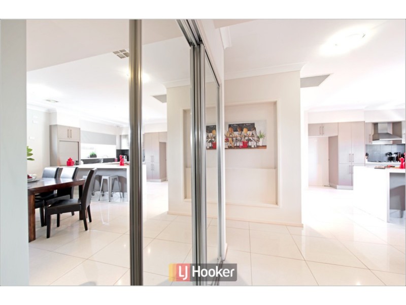 330 Gundaroo Drive, Gungahlin ACT 2912