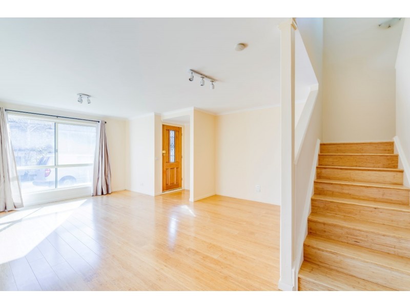 2/11 Everard Street, Palmerston ACT 2913