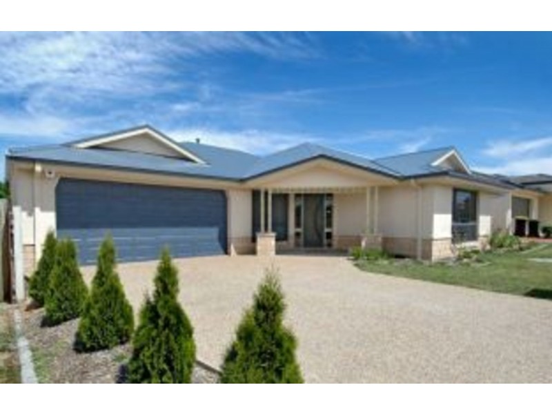 43 Benaroon Circuit, Amaroo ACT 2914