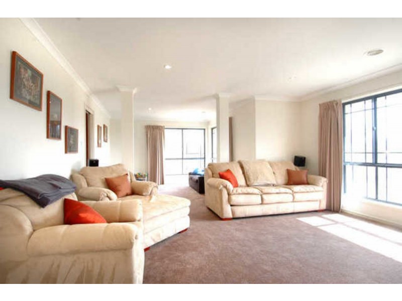 43 Benaroon Circuit, Amaroo ACT 2914