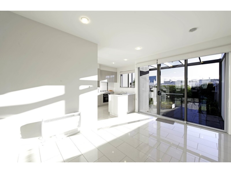 16 Quain Street, Crace ACT 2911