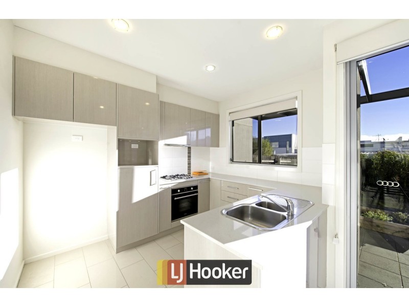 16 Quain Street, Crace ACT 2911