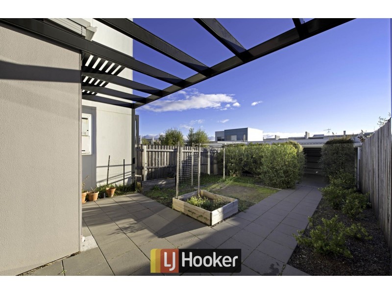 16 Quain Street, Crace ACT 2911