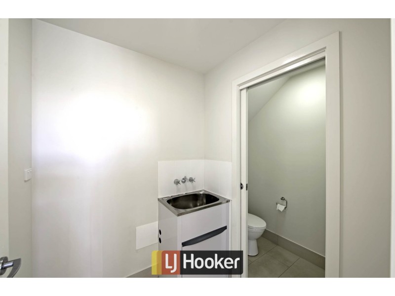 16 Quain Street, Crace ACT 2911