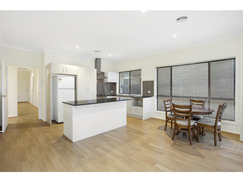 2 Herring Place, Macgregor ACT 2615