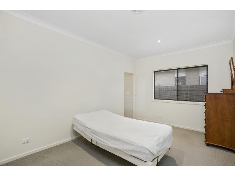 2 Herring Place, Macgregor ACT 2615