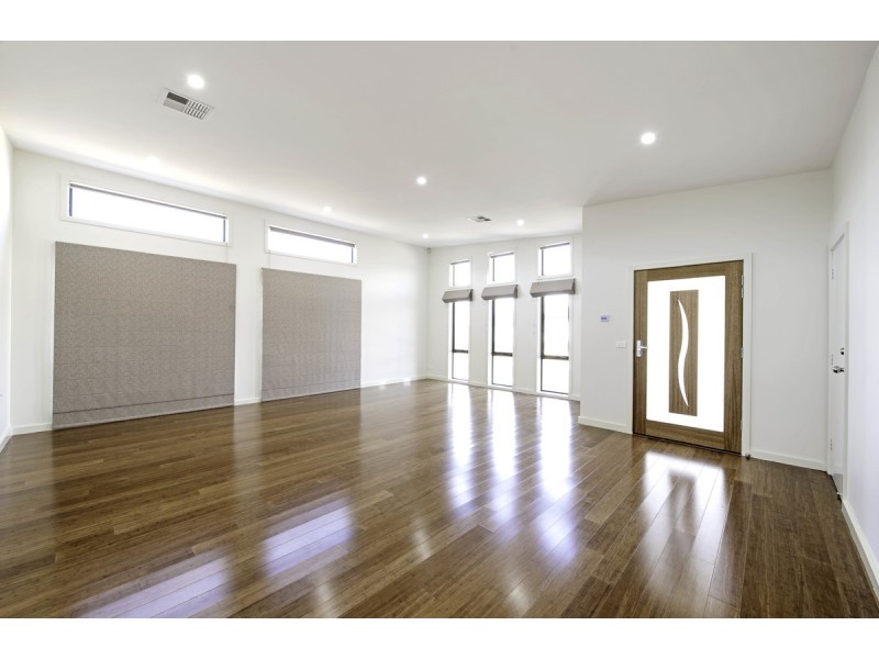 18 Pearl Gibbs Circuit, Bonner ACT 2914
