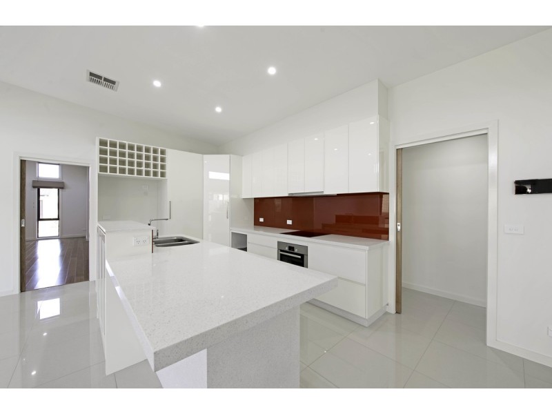 18 Pearl Gibbs Circuit, Bonner ACT 2914