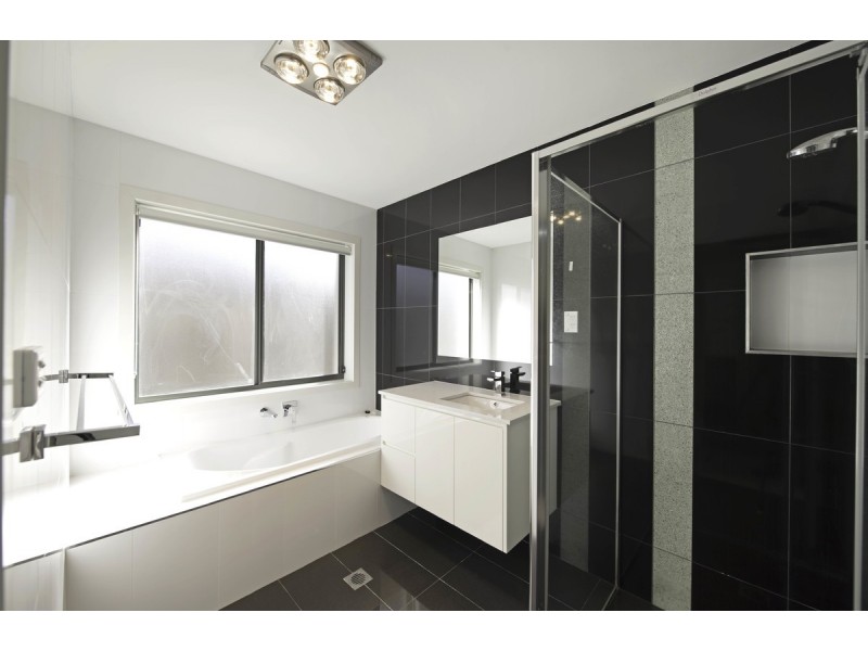 18 Pearl Gibbs Circuit, Bonner ACT 2914