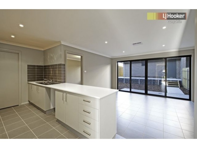 25 Leslie Dwyer Street, Forde ACT 2914