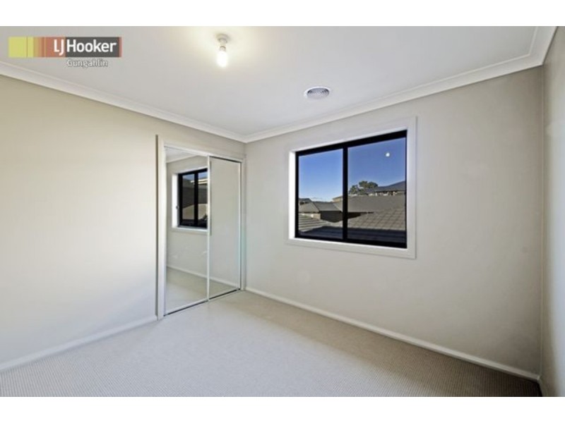 25 Leslie Dwyer Street, Forde ACT 2914