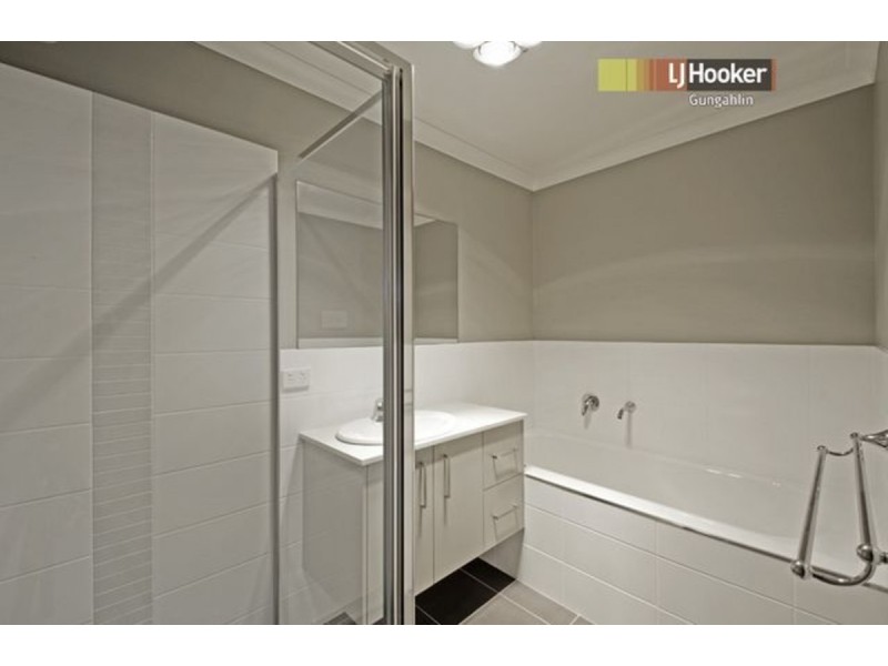 25 Leslie Dwyer Street, Forde ACT 2914