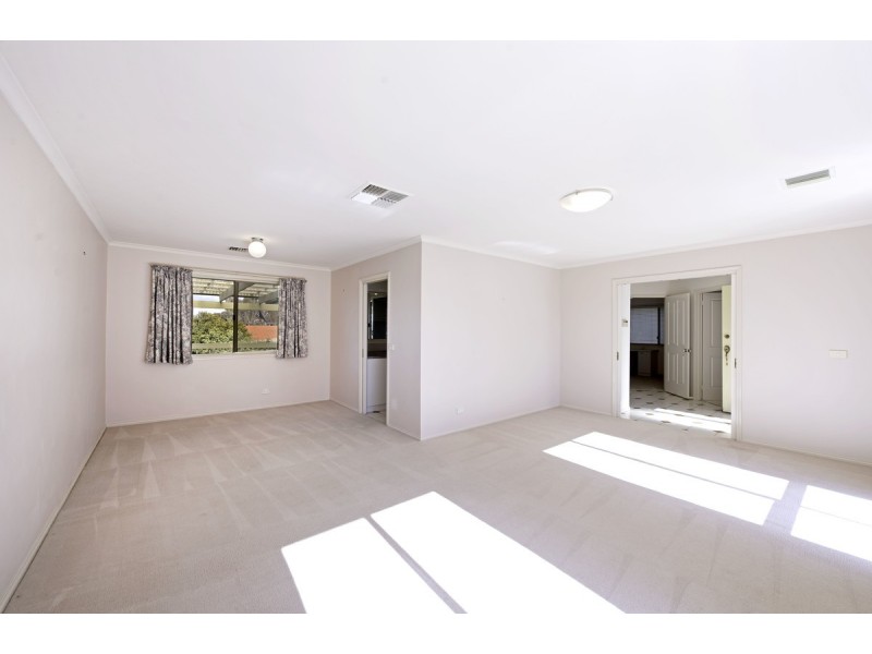 15 Bargang Crescent, Ngunnawal ACT 2913