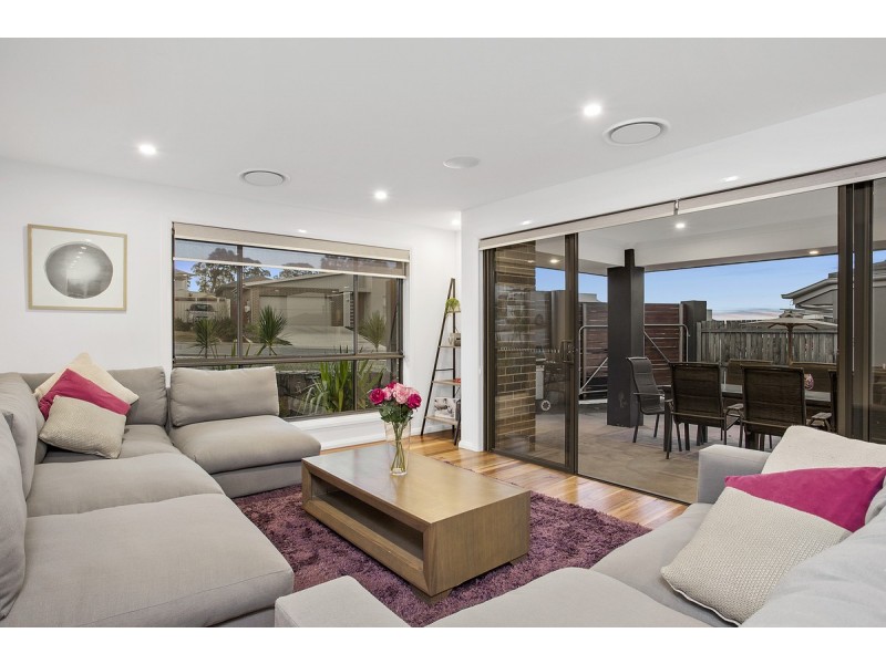 7 Cartledge Street, Casey ACT 2913