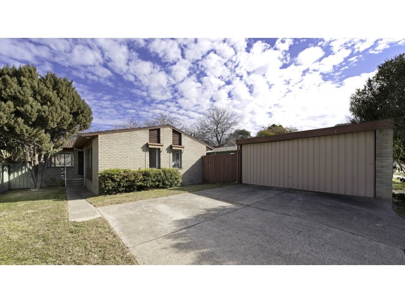 3 Traill Place, Charnwood ACT 2615